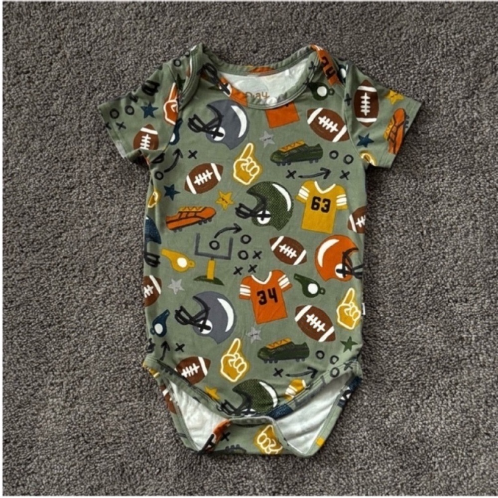 🏈Little Sleepies Touchdown Time Bodysuit 12-18